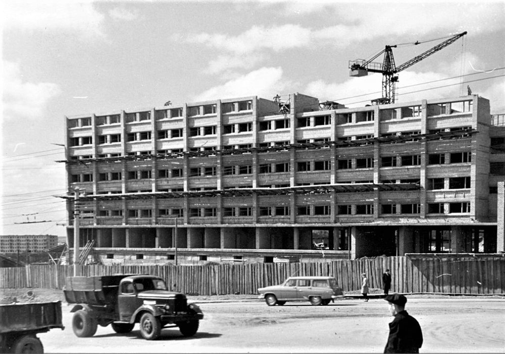 Строительство гостиницы «Вятка». 1966 г.