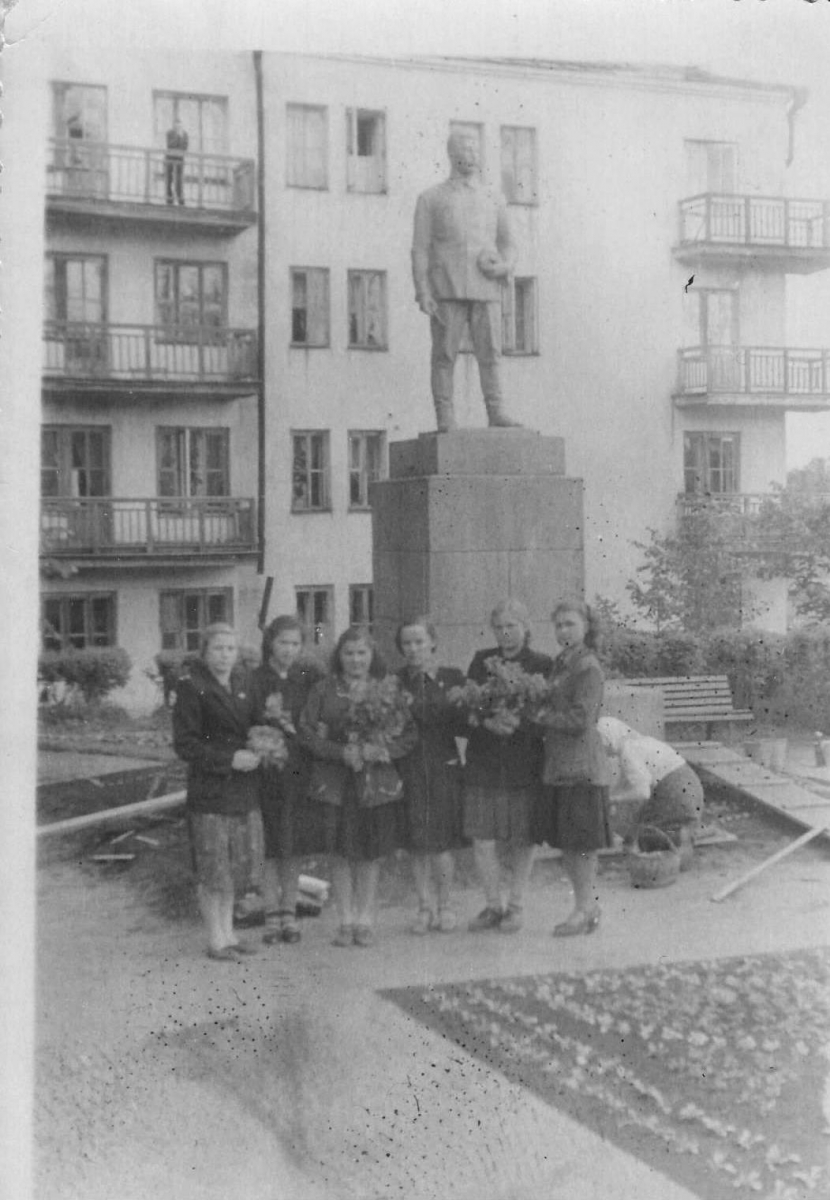 jB2KUS1DpBY.jpg jB2KUS1DpBY.jpg